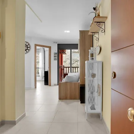Nice Mocan, Garage, Pool, Fiber, Padel, Air Con Appartement *